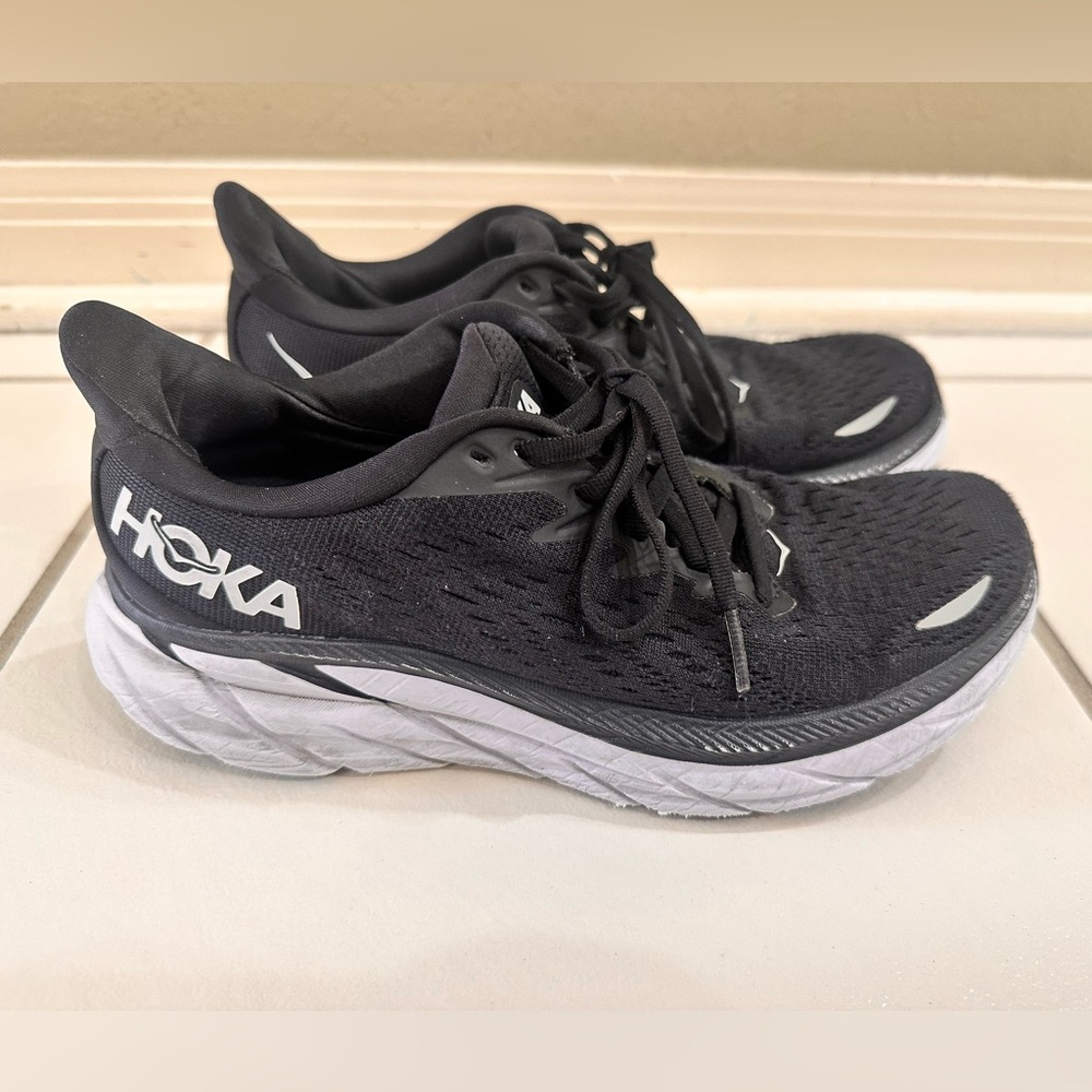 Womens Hoka One One Clifton 8 Black Running Sneakers Shoes 1119394 BWHT S: 6 B - Picture 3 of 10